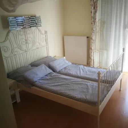 Διαμέρισμα Promenade Apartman *